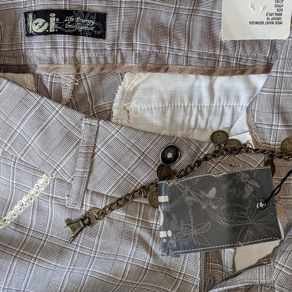 L.E.I I ALSO ACCEPT OFFERS - Picture 6 of 6